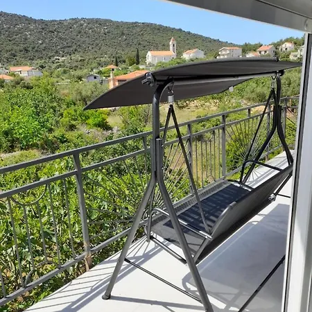 Sunny Lägenhet Vinišće