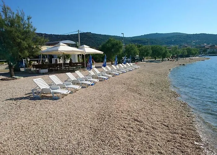 Sunny Vinišće